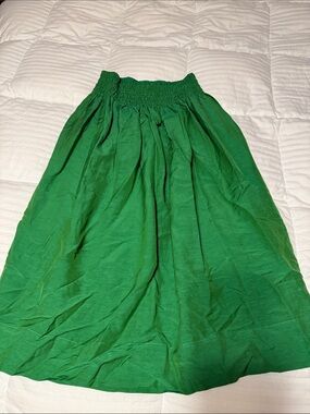 Los Angeles Atelier Green Smocked Waist Midi Skirt small